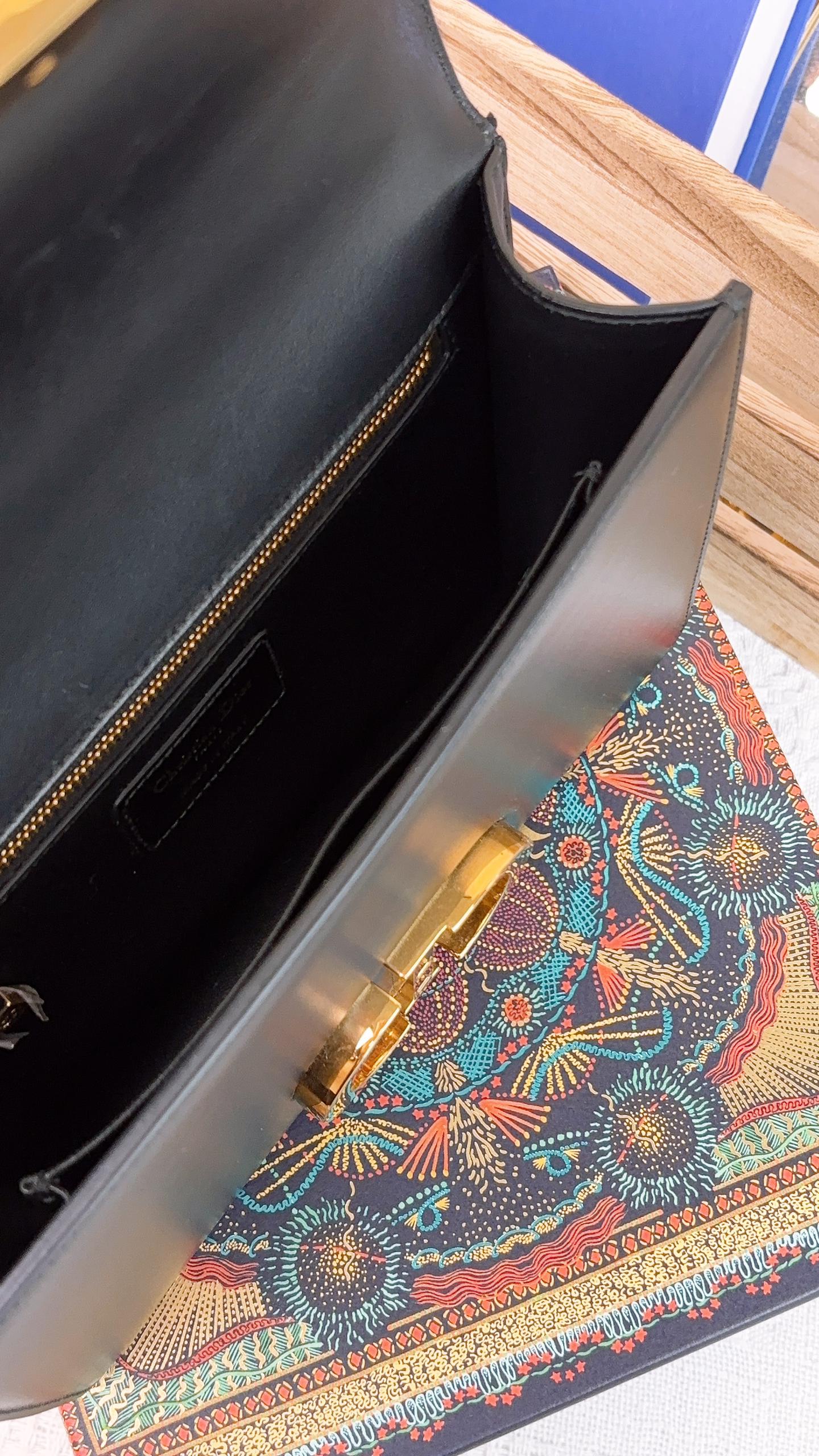 Dior Black Calfskin Montaigne 30 (GHW)