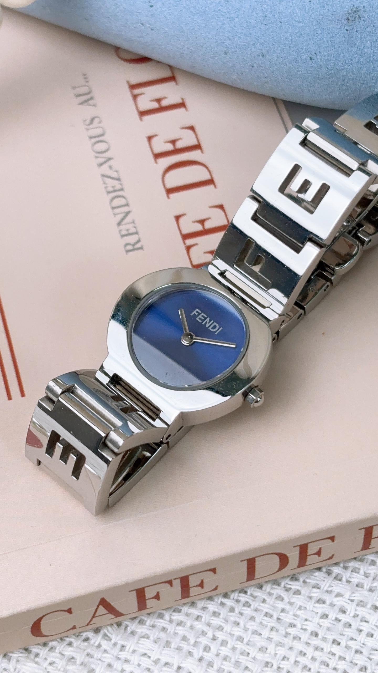 Fendi Steel Blue 3050L Quartz 24mm Watch