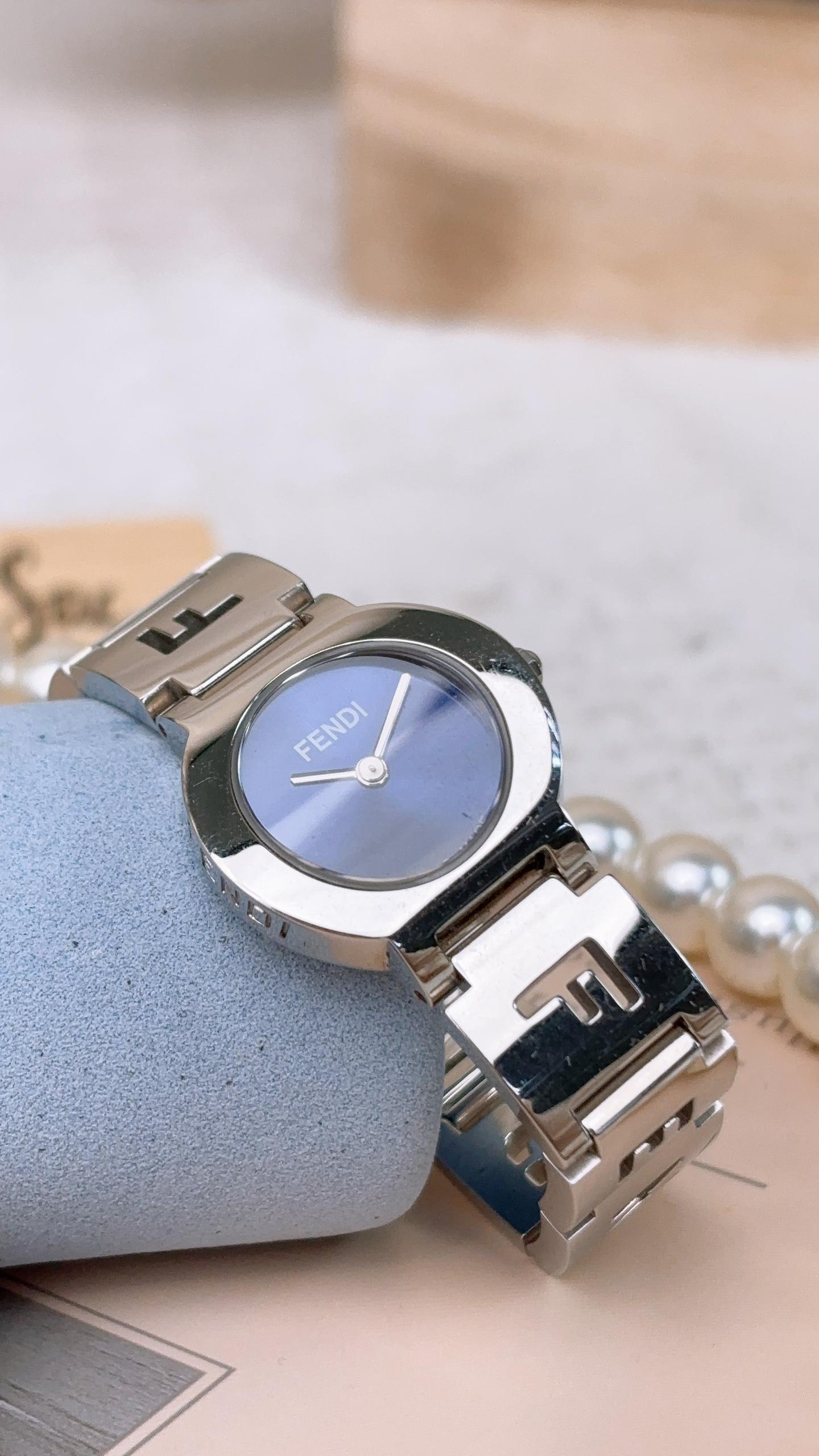 Fendi Steel Blue 3050L Quartz 24mm Watch