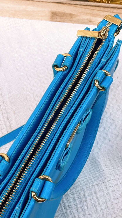 SF Lake Blue Bora Bow Tracy