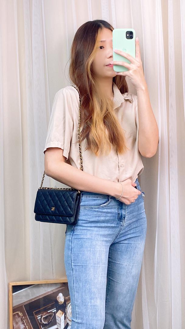 Chanel Black Caviar Classic WOC (GHW)