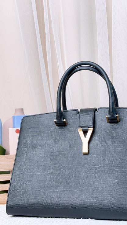 YSL Black Leather Medium Cabas Chyc Tote
