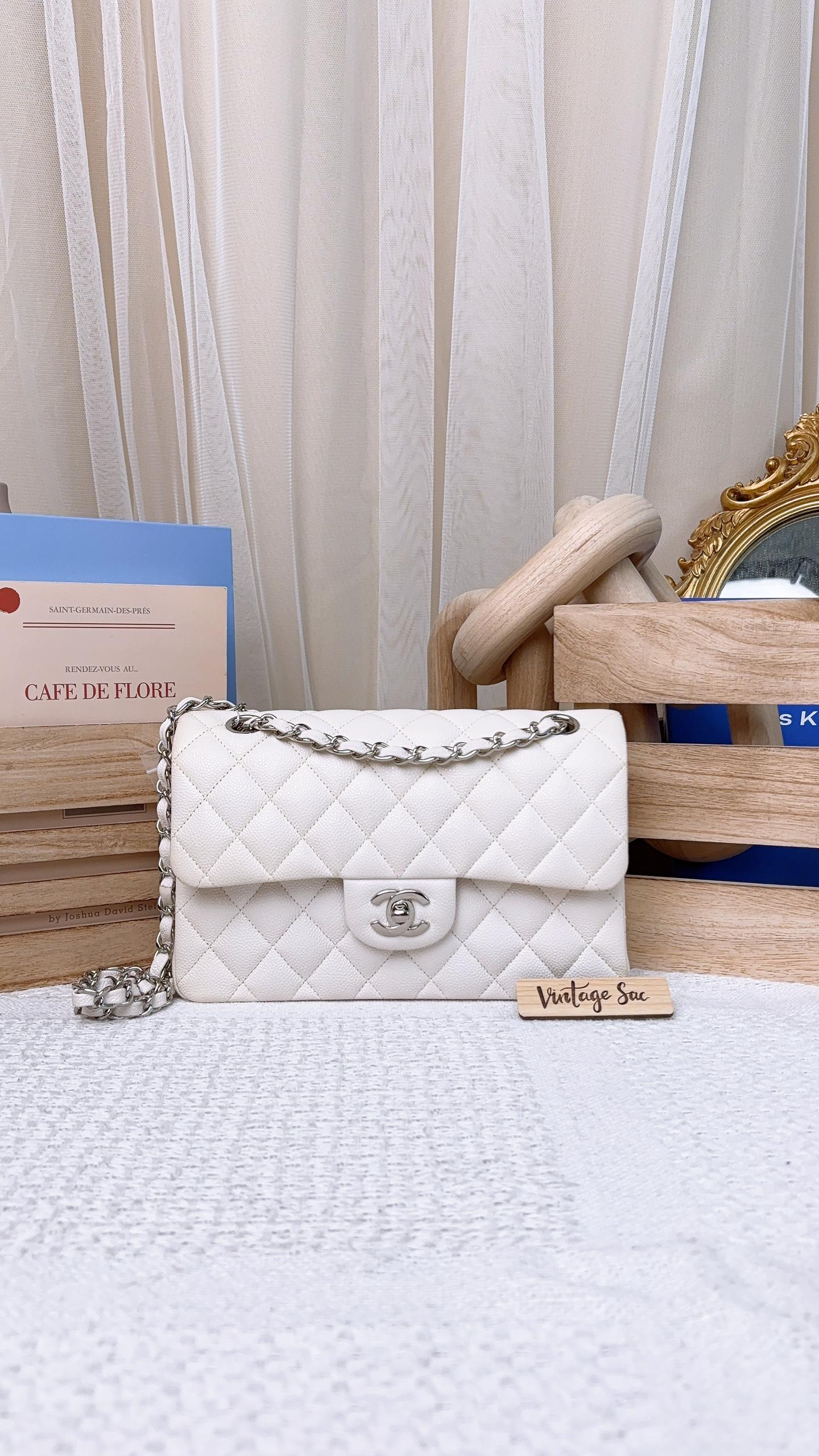 Chanel White Caviar Small CF (SHW)