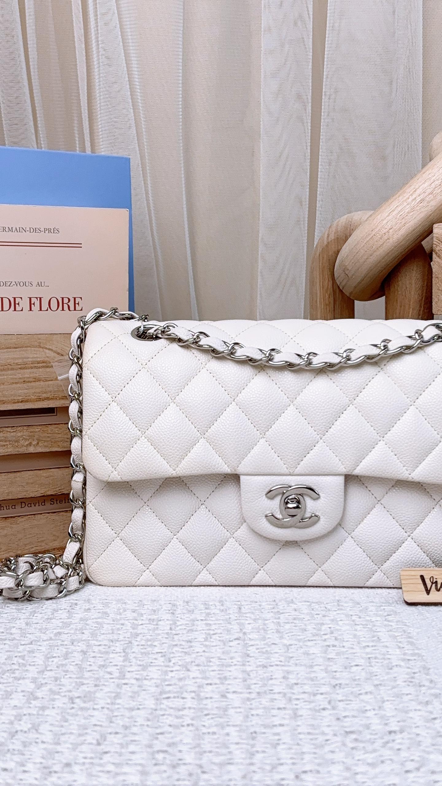 Chanel White Caviar Small CF (SHW)