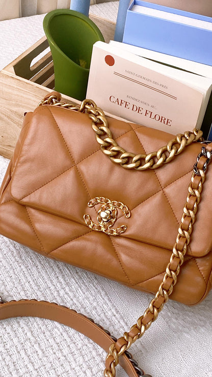 Chanel Small Caramel 19 Bag (GHW)