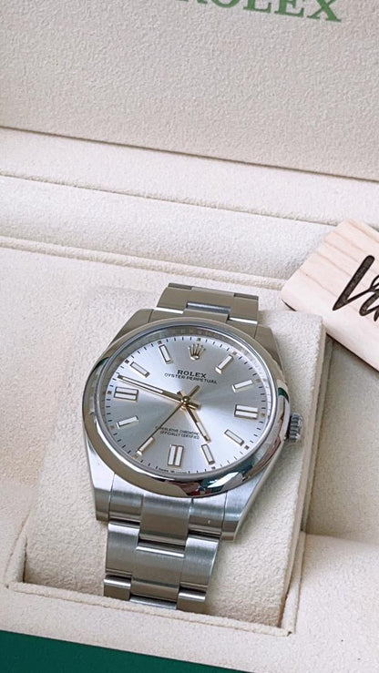 Rolex Oyster Perpetual 124300 Silver Dial 41mm