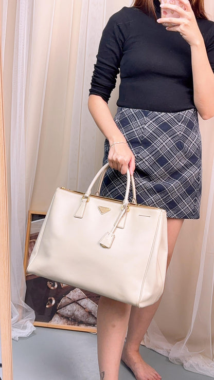 Prada White Galleria Saffiano Large Bag