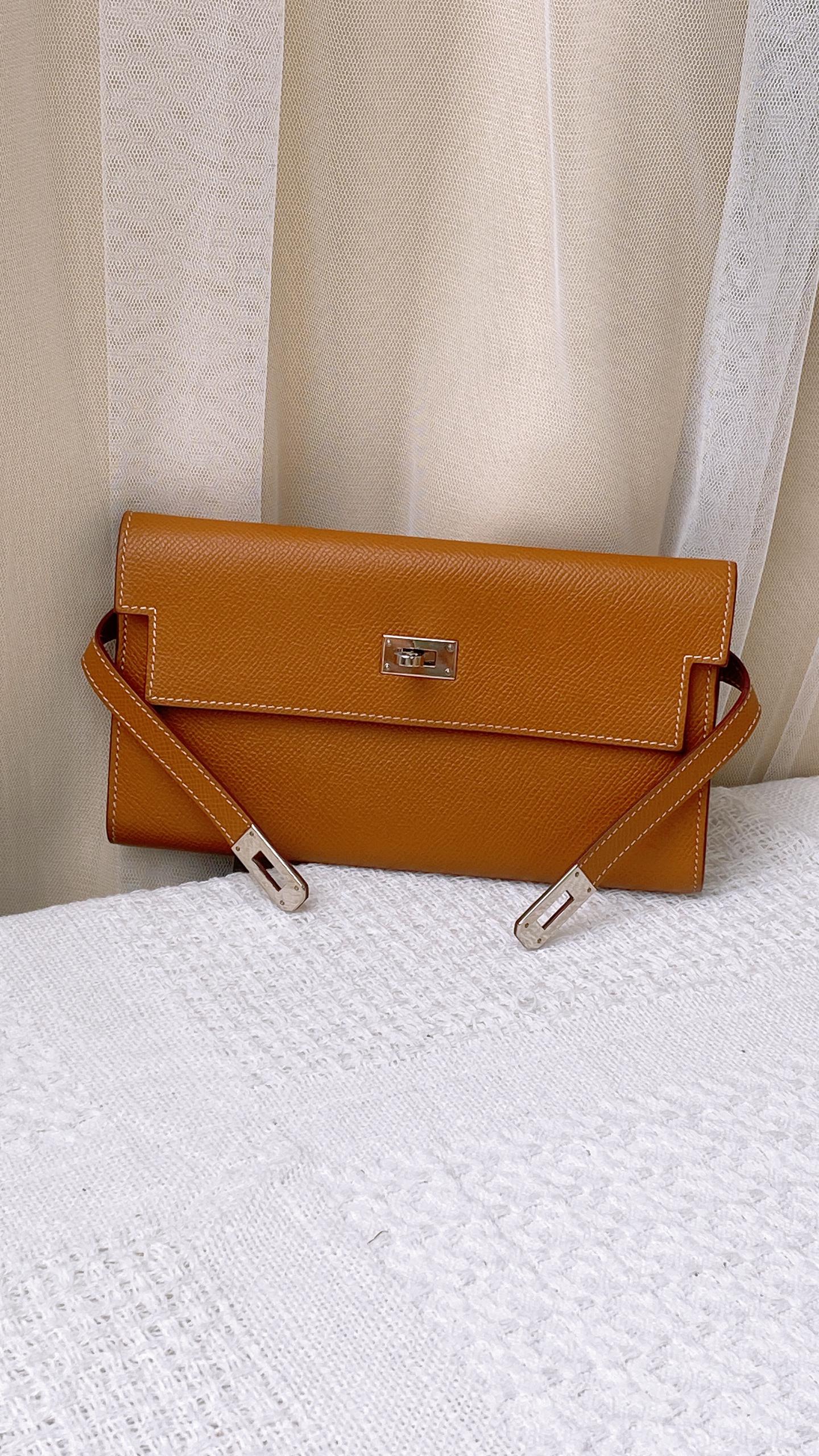 Hermes Gold Kelly Wallet Epsom (PHW)