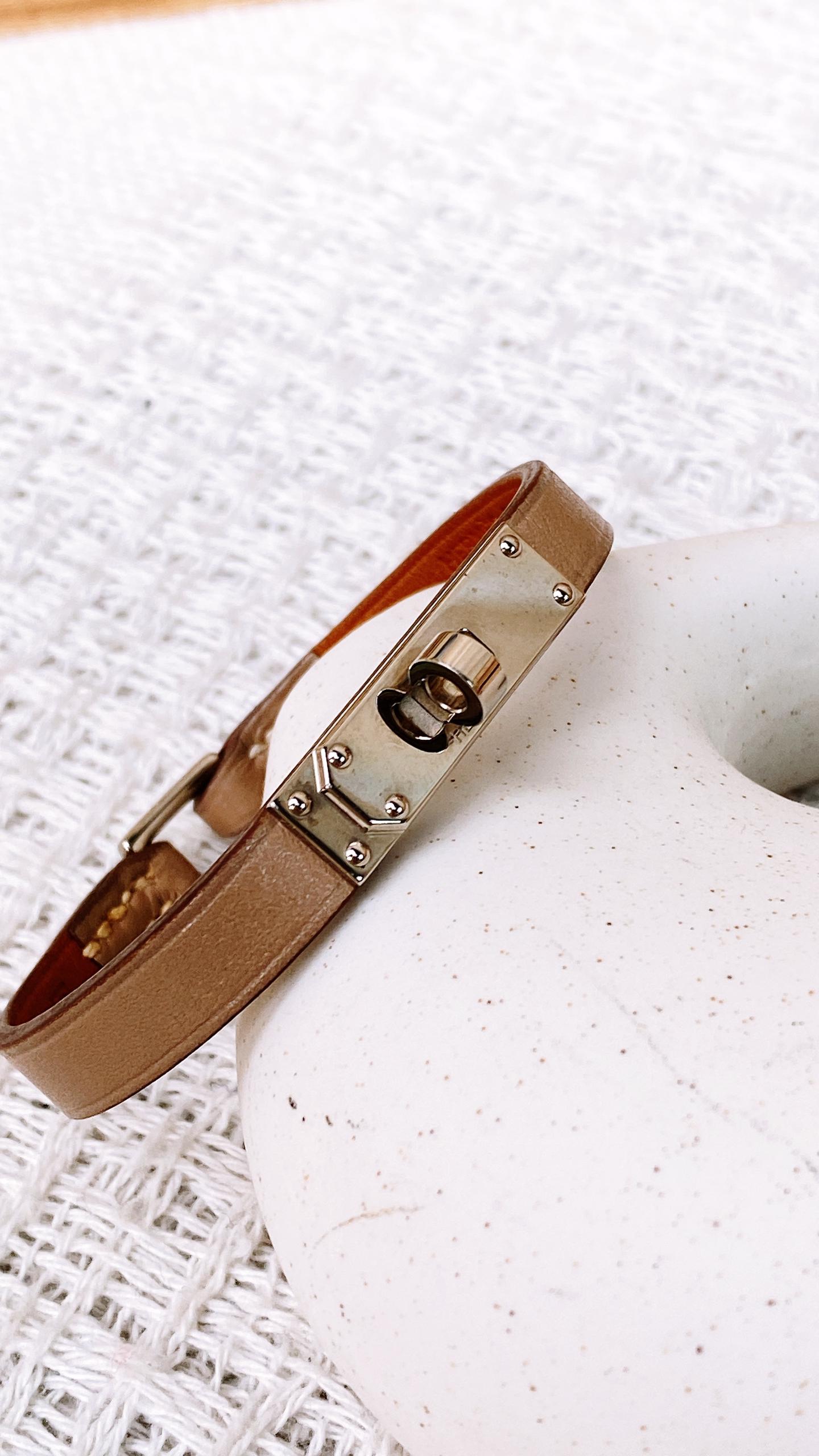 Hermes Beige Kelly Bracelet