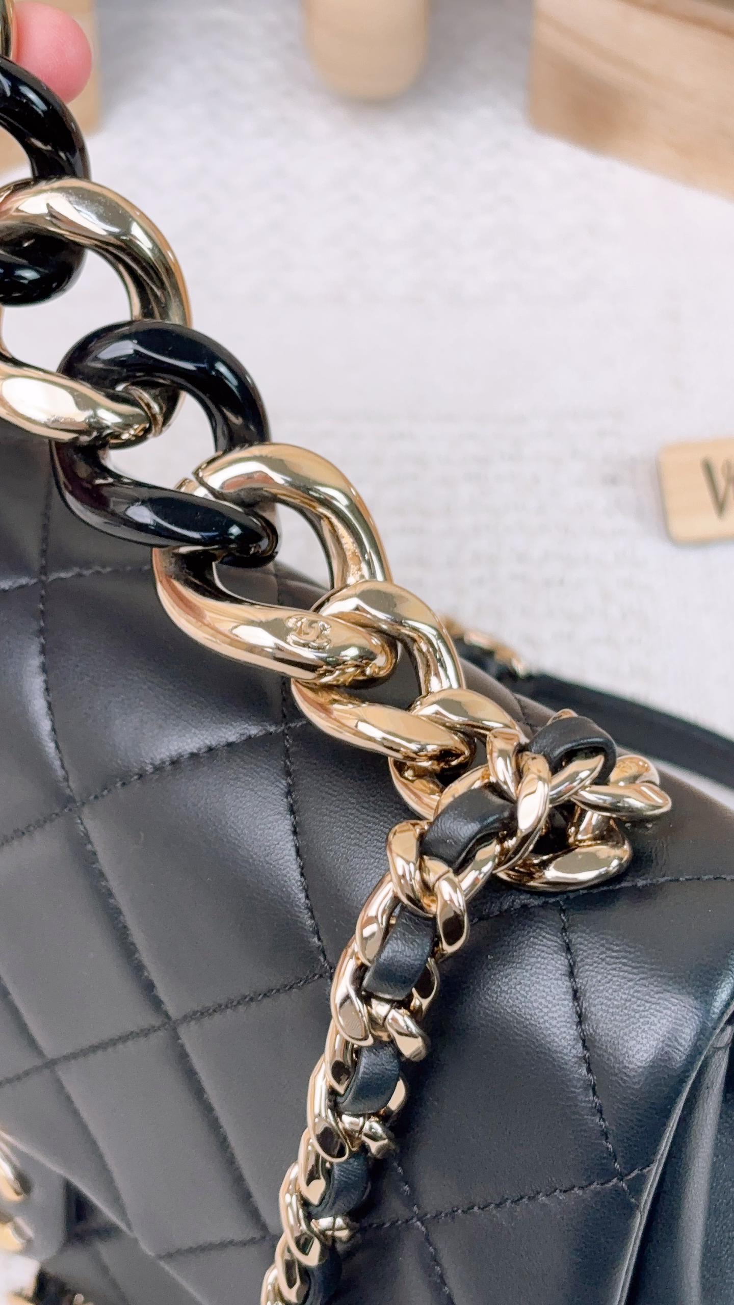 Chanel Black Lambskin Elegant Chain Flap Bag (LGHW)