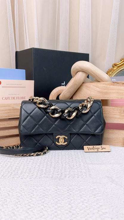 Chanel Black Lambskin Elegant Chain Flap Bag (LGHW)