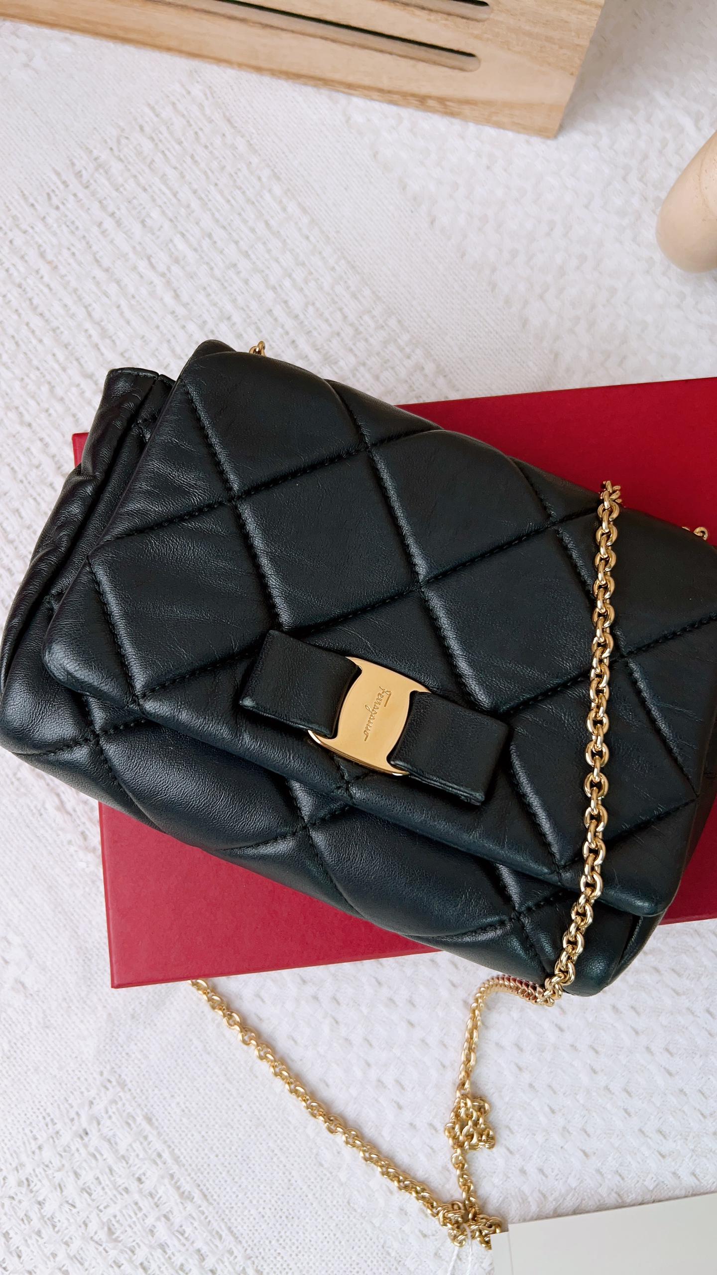 SF Black Quilted Miss Vara Chain Bag (GHW)