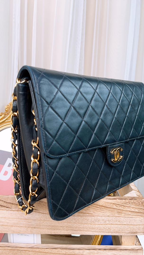 Chanel Black Lambskin Envelope Flap (GHW)