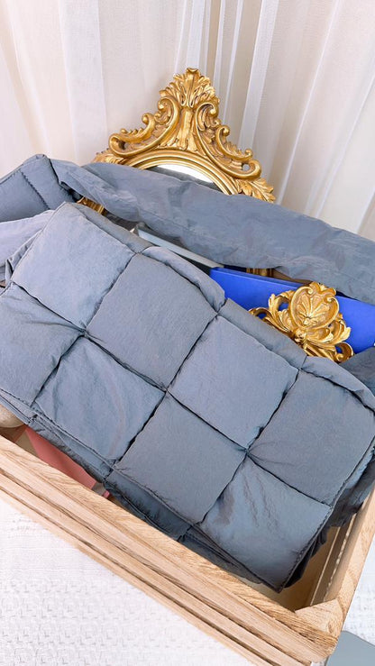 BV Grey Medium Padded Tech Cassette