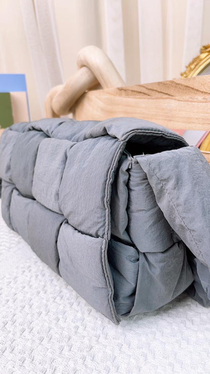 BV Grey Medium Padded Tech Cassette