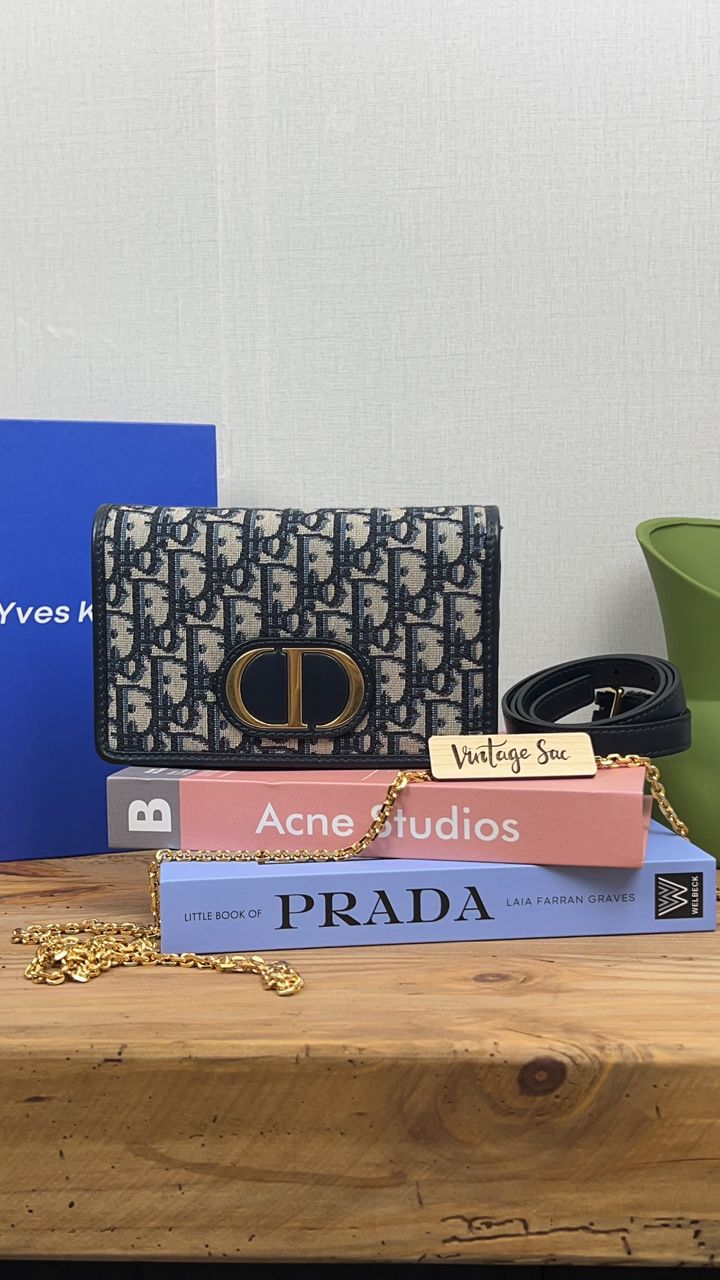 Dior Navy Oblique Montaigne 30 2-in-1 Pouch