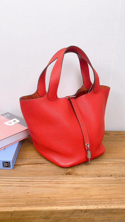 Hermes Picotin 22 in Red Clemence