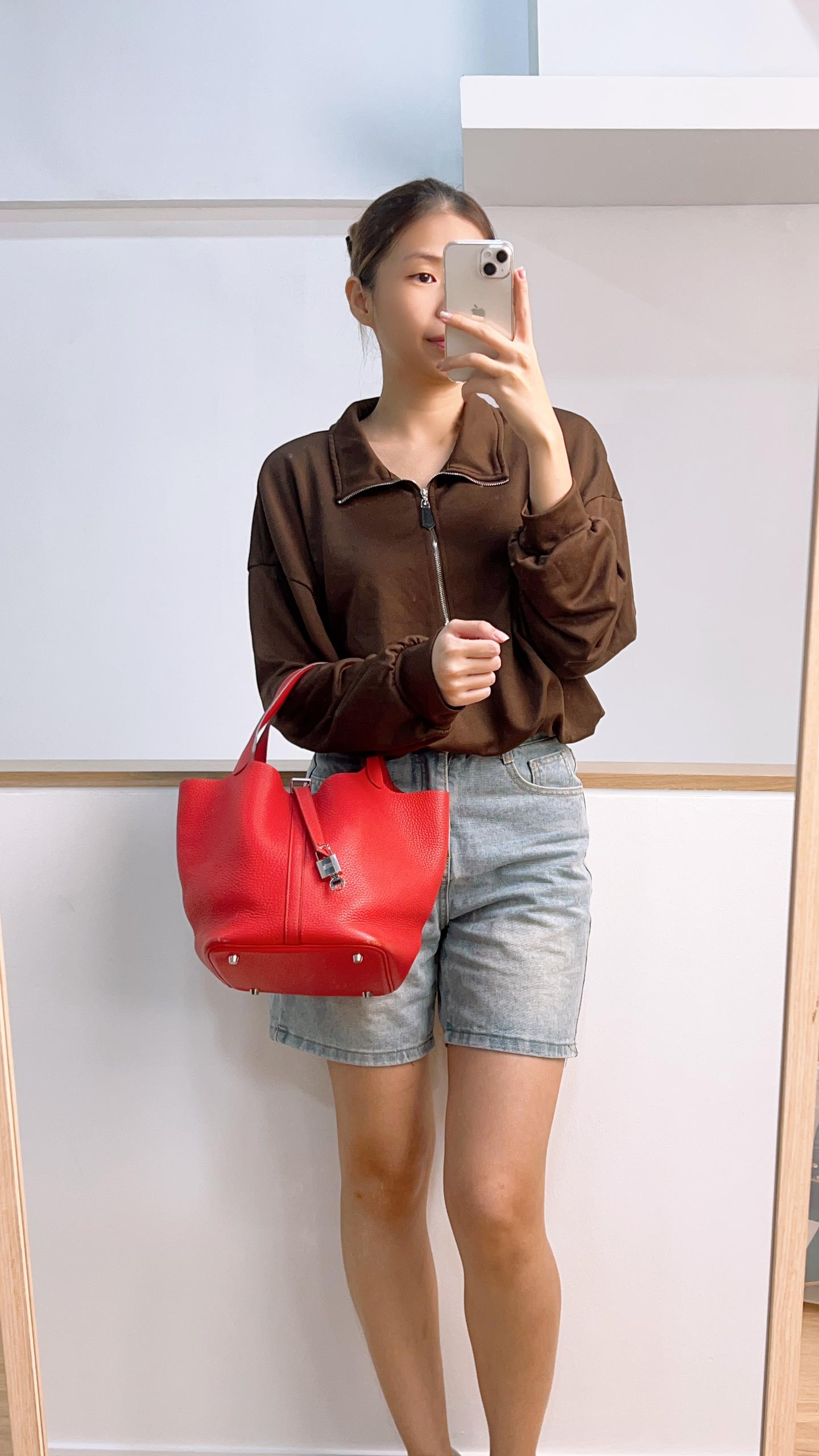 Hermes Picotin 22 in Red Clemence