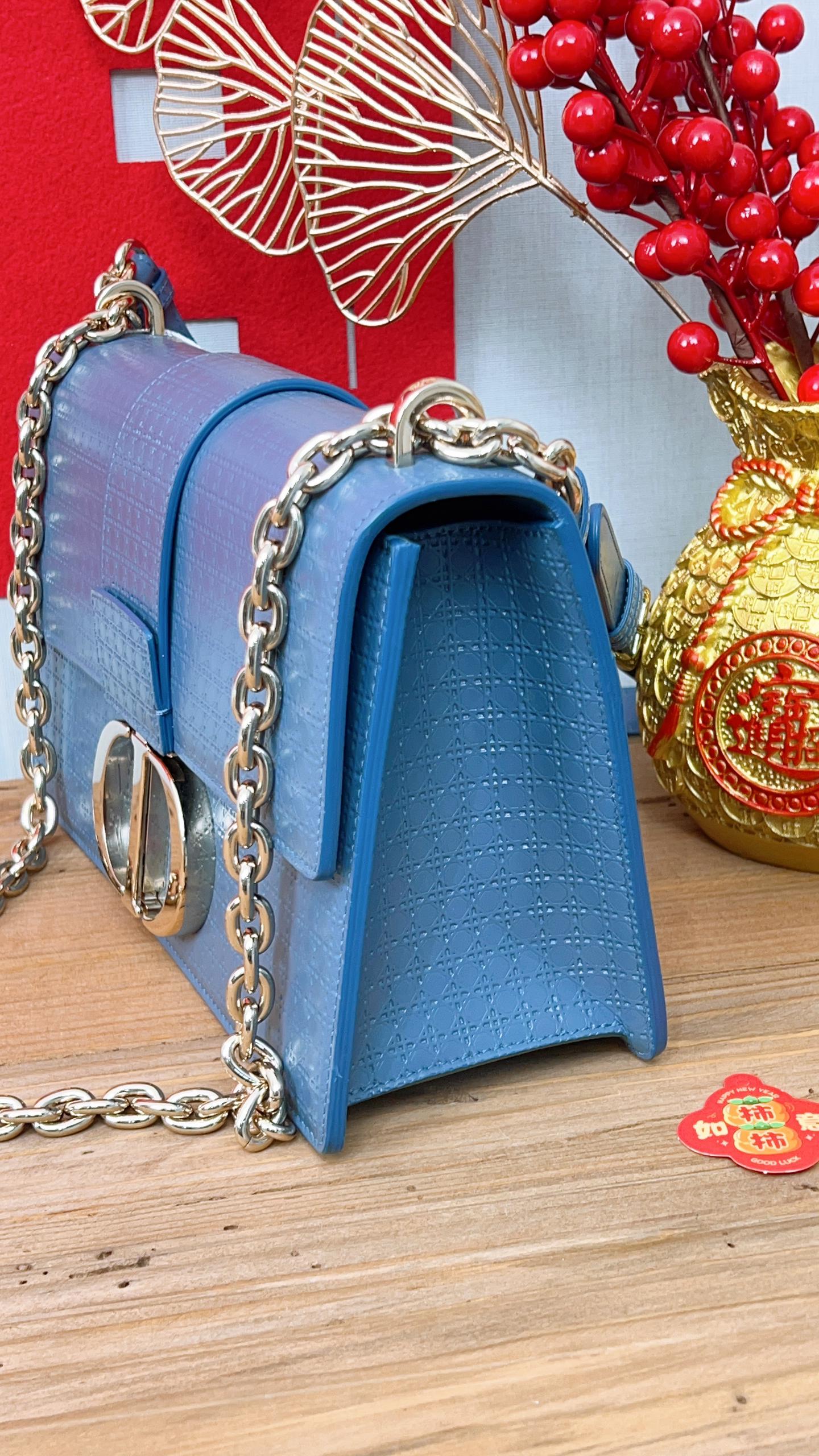 Dior Blue Micro Cannage 30 Montaigne Shoulder Bag (GHW)
