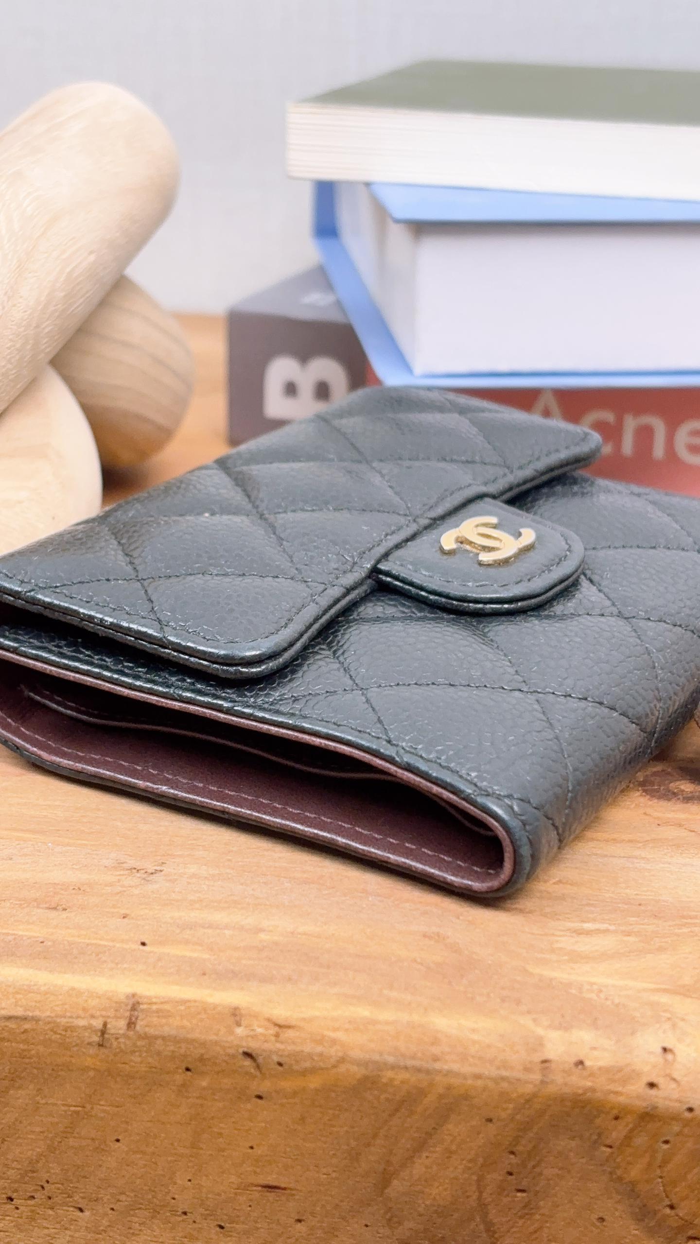 Chanel Black Caviar Classic Compact Wallet (GHW)