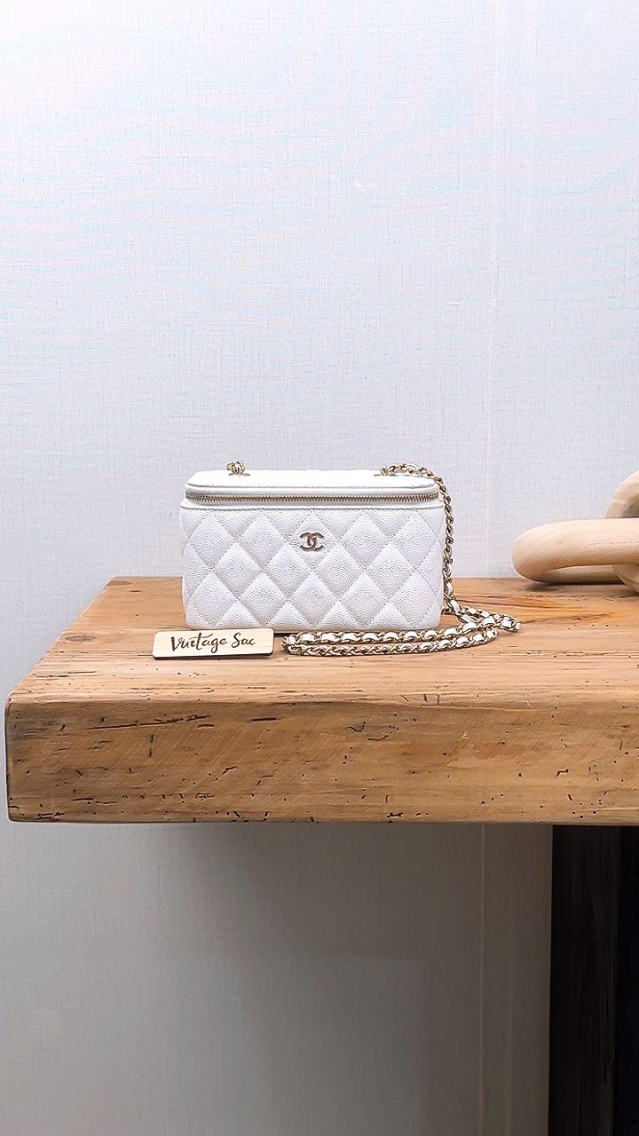 Chanel White Caviar Small Vanity Case (GHW)