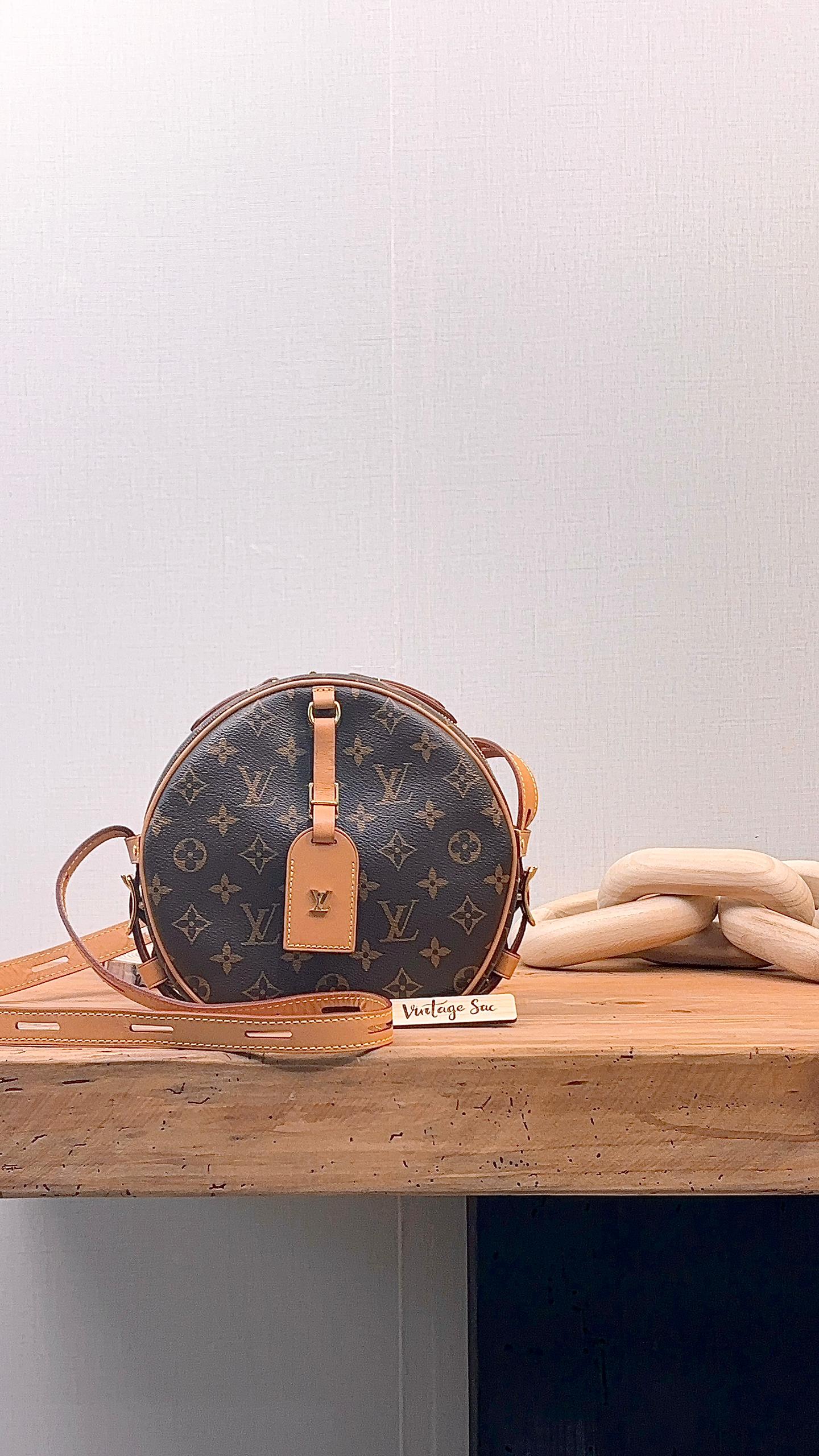 LV Monogram Boite Chapeau Souple MM