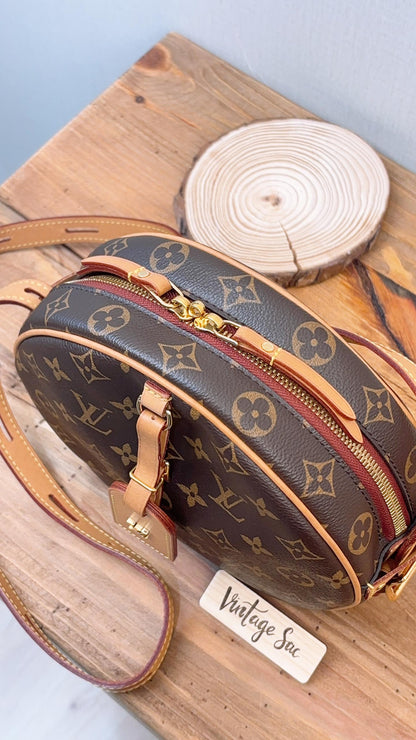 LV Monogram Boite Chapeau Souple MM