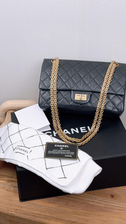 Chanel Black Aged Calfskin 2.55 Bag 225 (GHW)