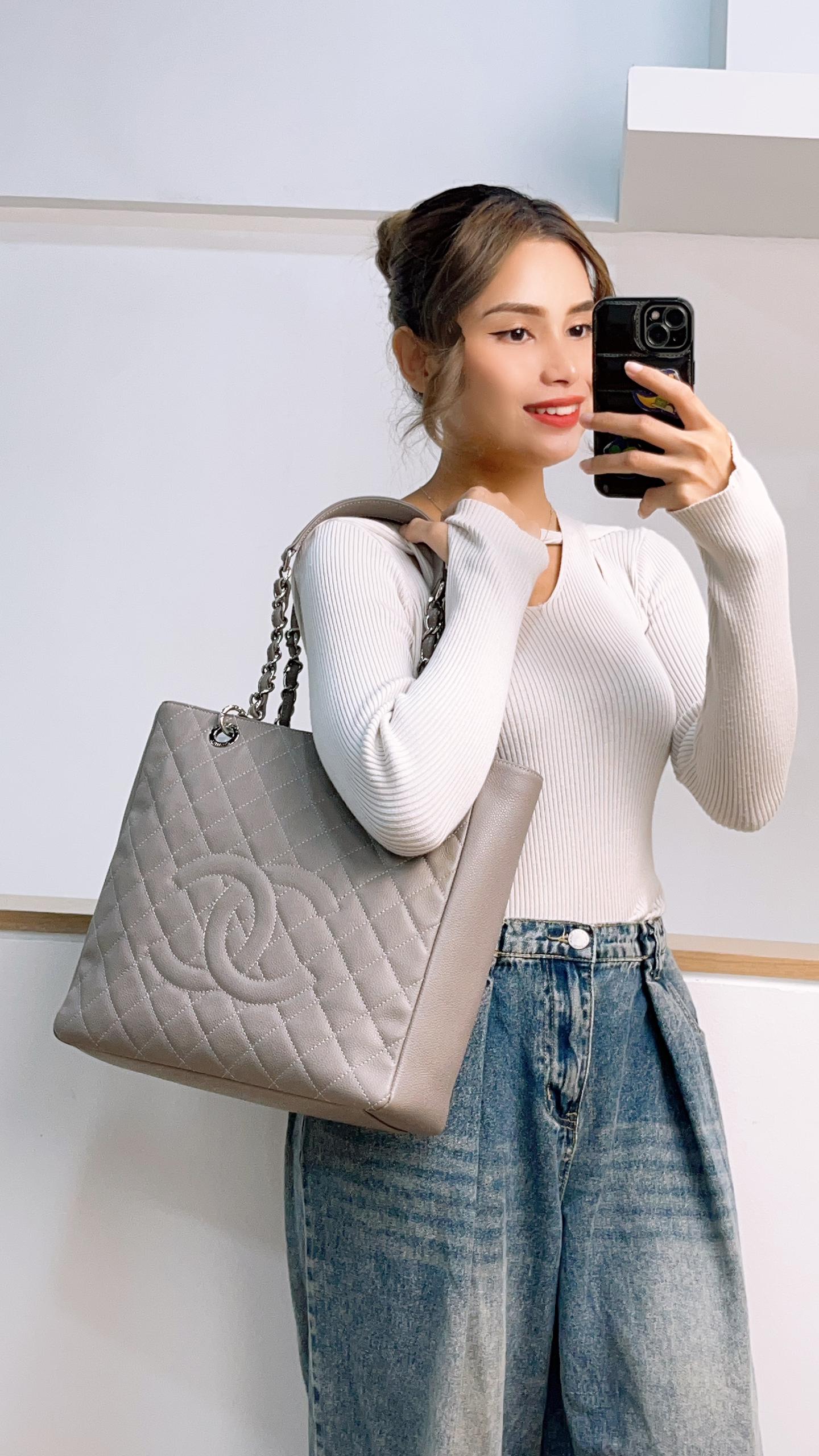 Chanel Grey Caviar PST XL (SHW)