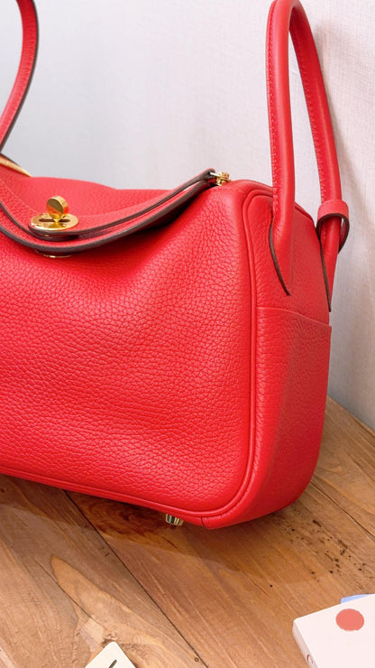 Hermes Red Clemence Lindy 26 (GHW)