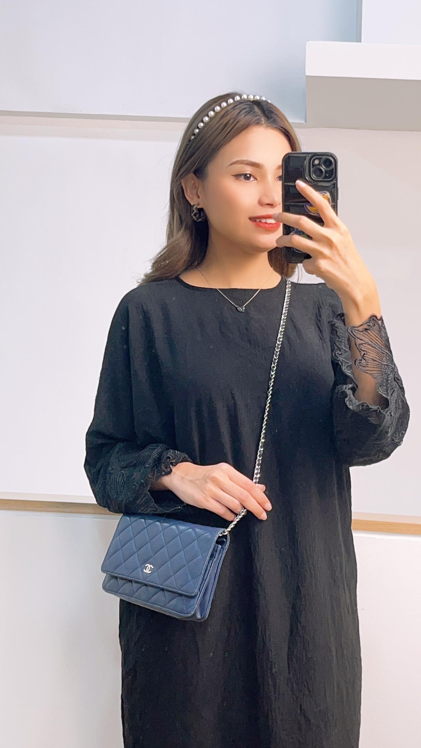 Chanel Navy Lambskin Classic WOC (SHW)