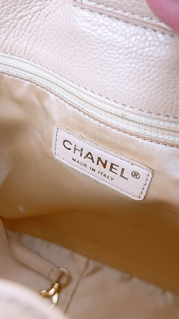 Chanel Beige Caviar PST (GHW)