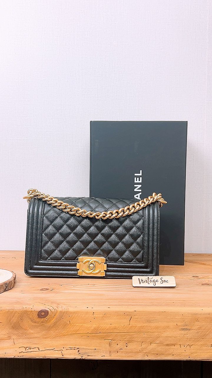 Chanel Black Caviar Old Medium Boy (GHW)