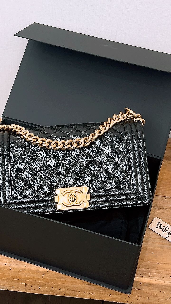 Chanel Black Caviar Old Medium Boy (GHW)