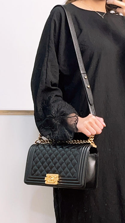 Chanel Black Caviar Old Medium Boy (GHW)