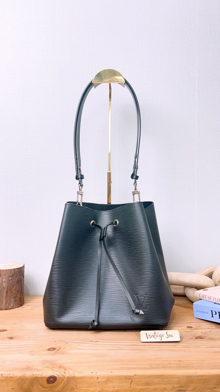 LV Black Epi Neo Noe MM
