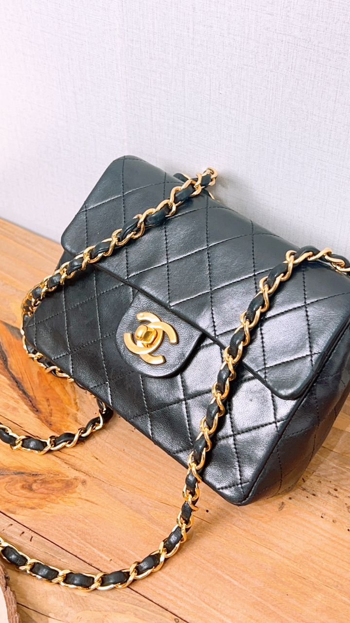Chanel Black Lambskin Vintage Mini Square 17cm (GHW)