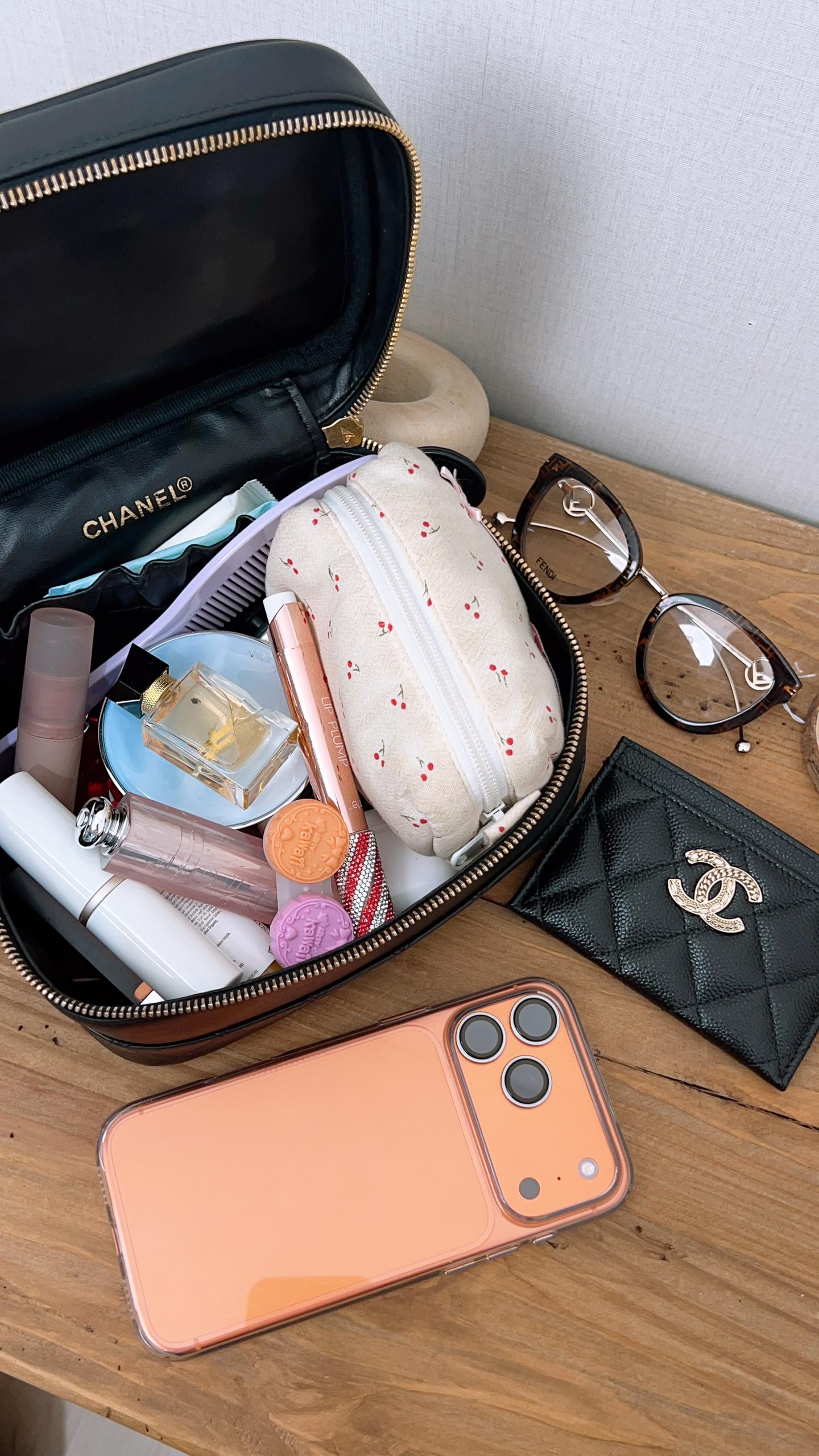Chanel Black Lambskin Horizontal Vanity Case (GHW)