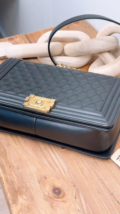 Chanel Black Lambskin New Medium Boy Flap Bag (GHW)