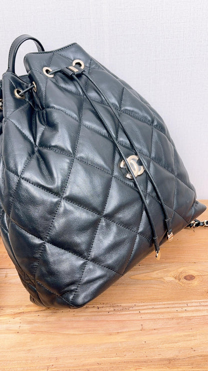 Chanel Black Lambskin Quilted Rucksack Drawstring Backpack (LGHW)