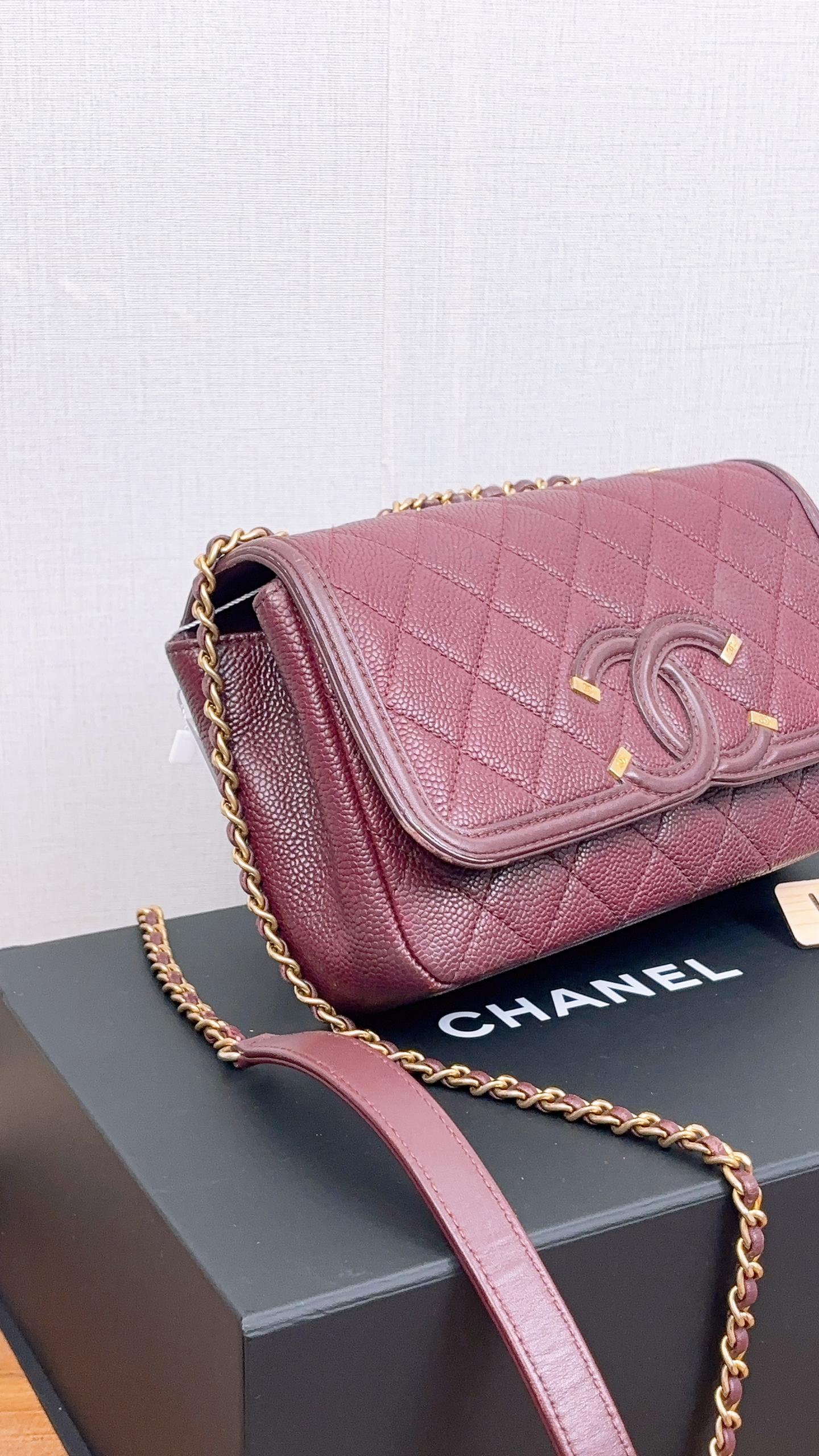 Chanel Burgundy Caviar Filigree Small Flap Bag (GHW)
