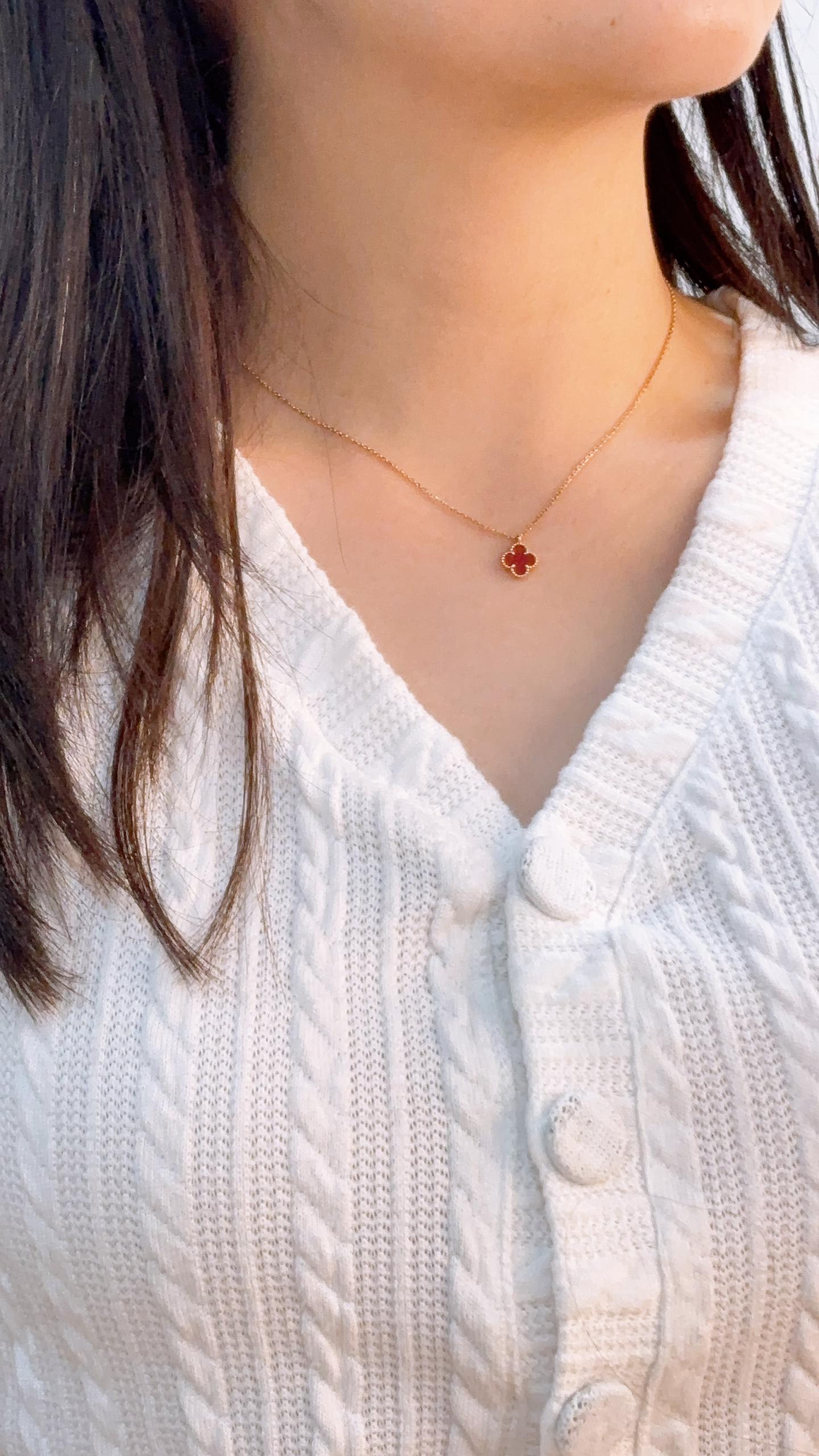 18K Rose Gold Carnelian Sweet Alhambra Necklace