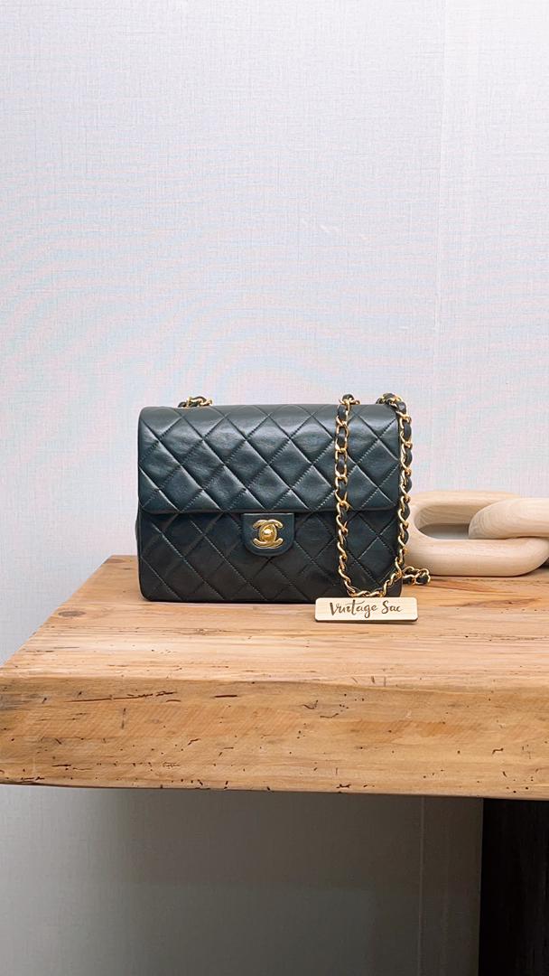 Chanel Black Lambskin Vintage Mini Square 20cm (GHW)