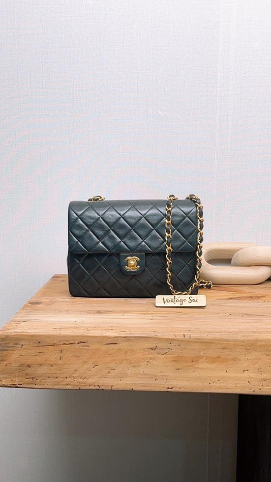 Chanel Black Lambskin Vintage Mini Square 20cm (GHW)