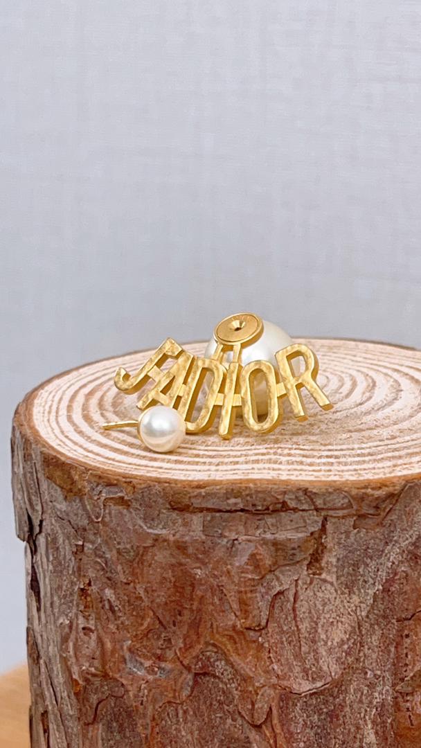 Dior J’adior Pearl Stud Earrings