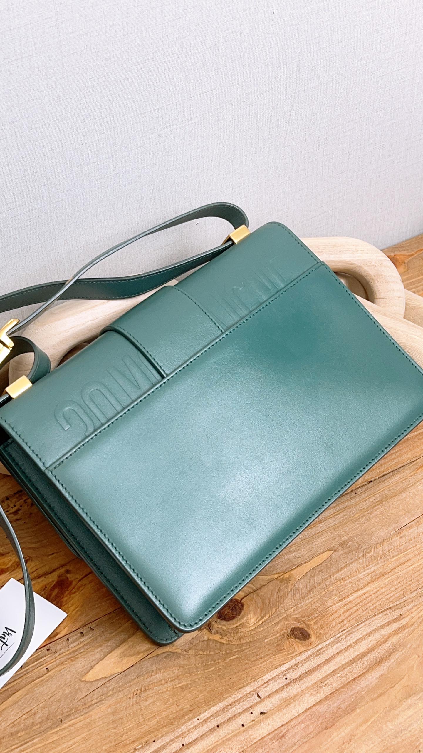 Dior Green 30 Montaigne Shoulder Bag
