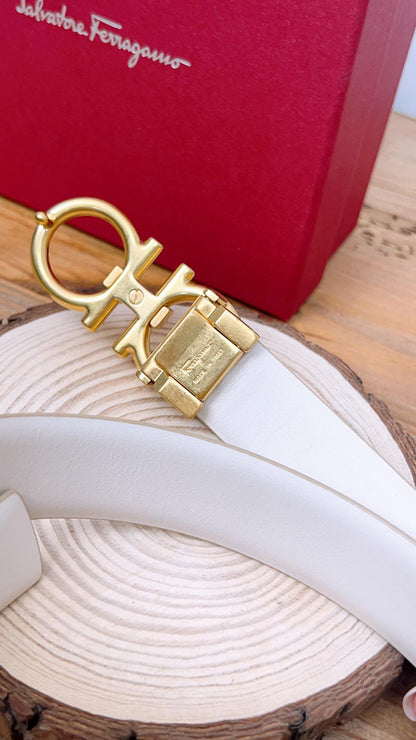 Salvatore Ferragamo Gancici Beige Reversible Belt