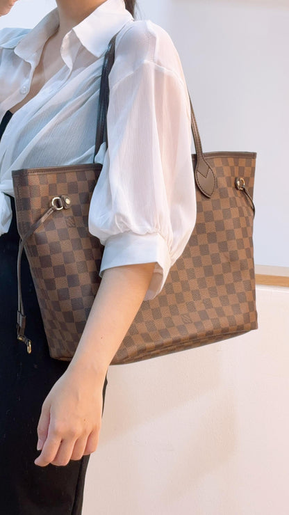 LV Damier Ebene Neverfull MM with Pouch
