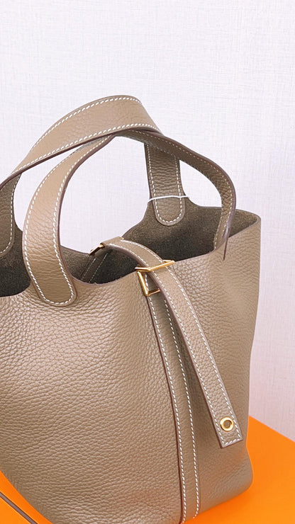Hermes Etoupe Picotin 18 GHW