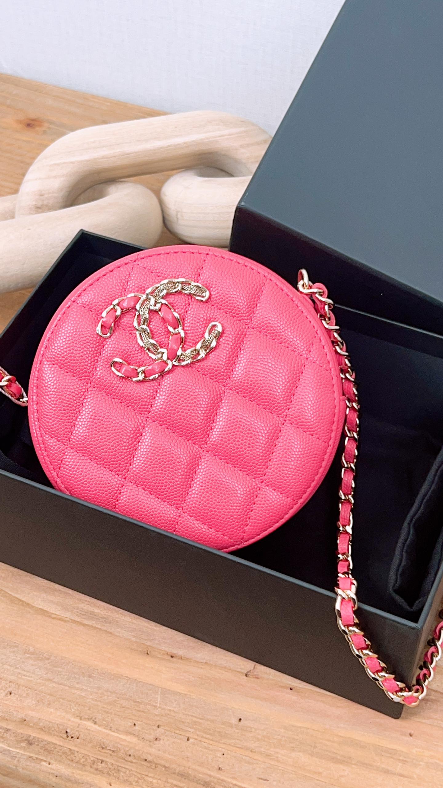 Chanel Pink Quilted Grained Calfskin Round 19 Clutch On Chain (GHW)
